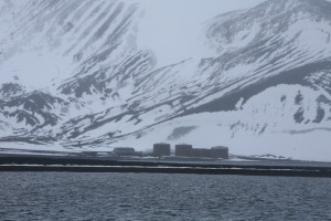 feb6_remains-whalingfactories-desolationisland